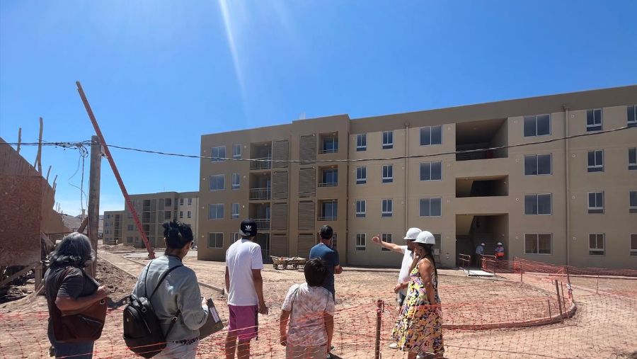 Minvu supervisa construcción de viviendas para familias de Copiapó
